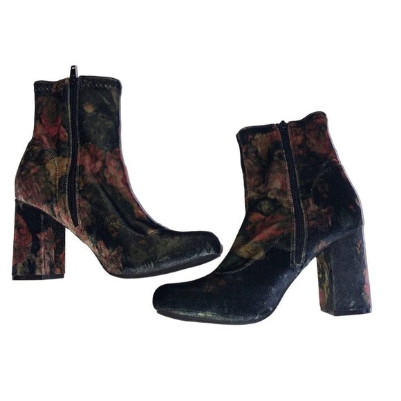 Anthropologie Boots Size 7.5 Velvet Floral Green Ankle Block Heel Steampunk - Picture 1 of 9